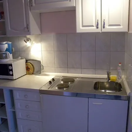 5 Apartment *